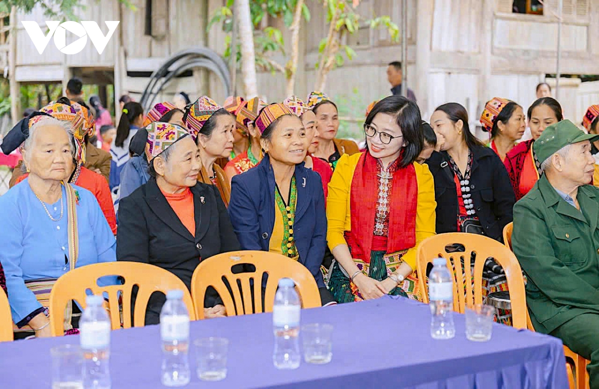 bi thu Dang uy xa o nghe an cong khai so dien thoai tren mang xa hoi hinh anh 3