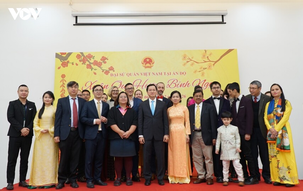 Am ap tet cong dong xuan que huong binh ngo tai An Do hinh anh 3