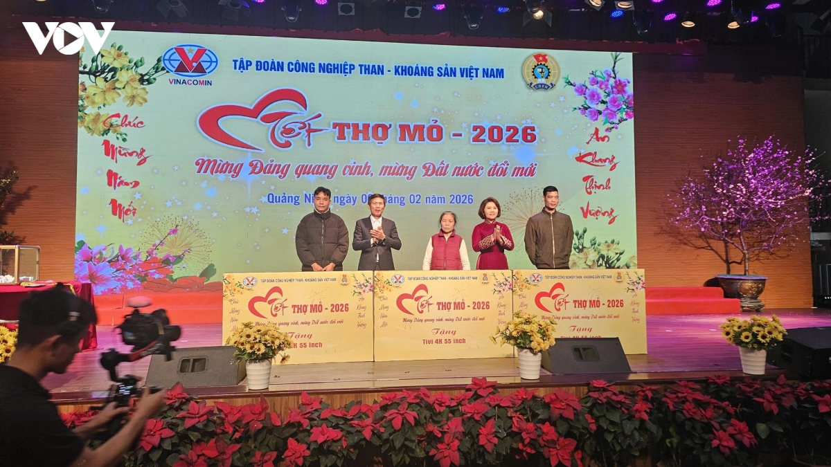 tet tho mo nam 2026 mung Dang quang vinh, mung dat nuoc doi moi hinh anh 4