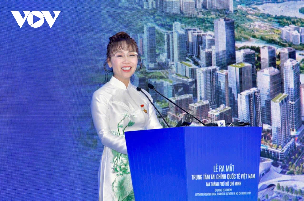 thu tuong trung tam tai chinh quoc te tp.hcm - ngon hai dang cua su phat trien hinh anh 2