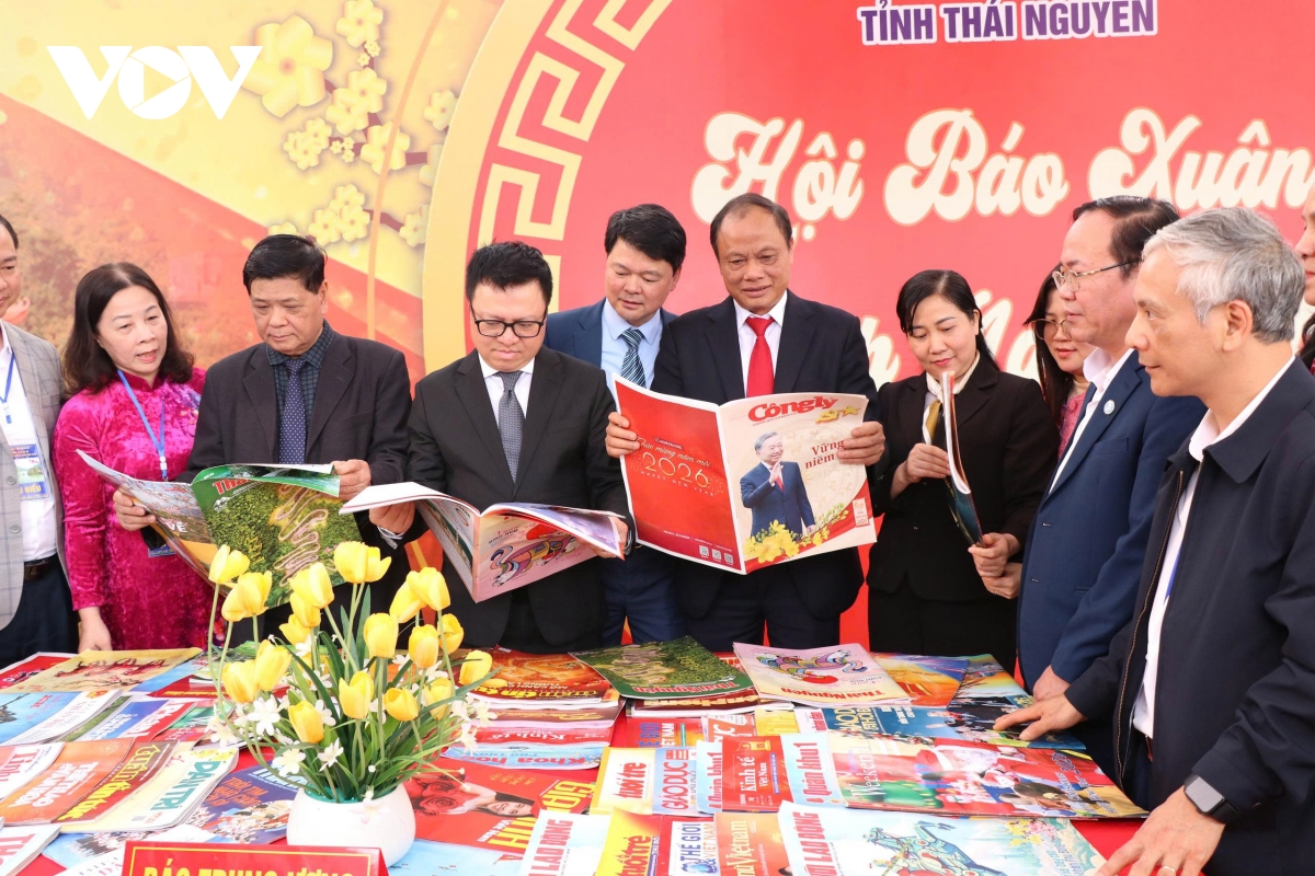 le hoi long tong khoi dau xuan moi cua dong bao vung ho ba be hinh anh 9