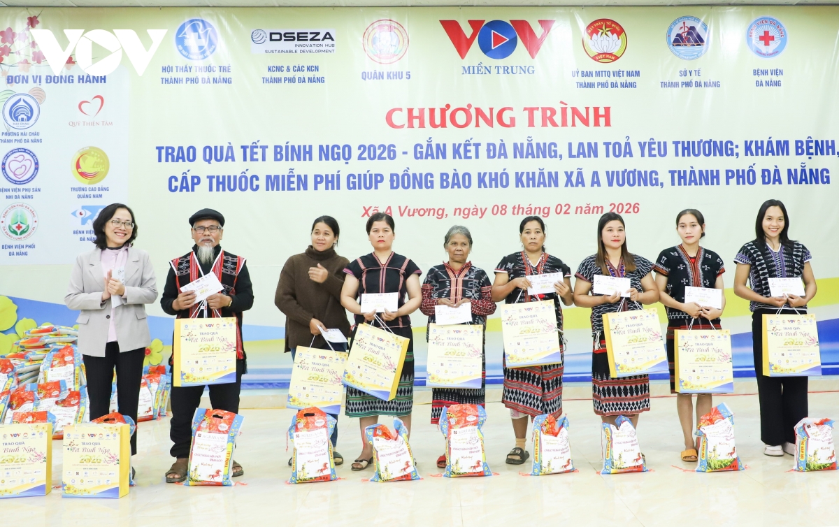 Am ap chuong trinh trao qua tet binh ngo 2026-gan ket Da nang, lan toa yeu thuong hinh anh 22