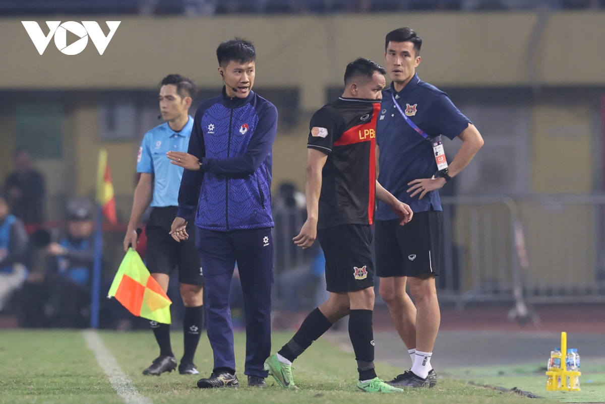 ket qua bong da viet nam hom nay 1 2 cahn thang kich tinh ninh binh hinh anh 25