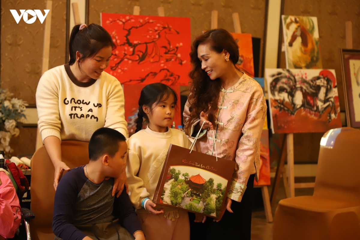  xuan am ap - tet se chia voi tre bai nao o ninh binh hinh anh 20