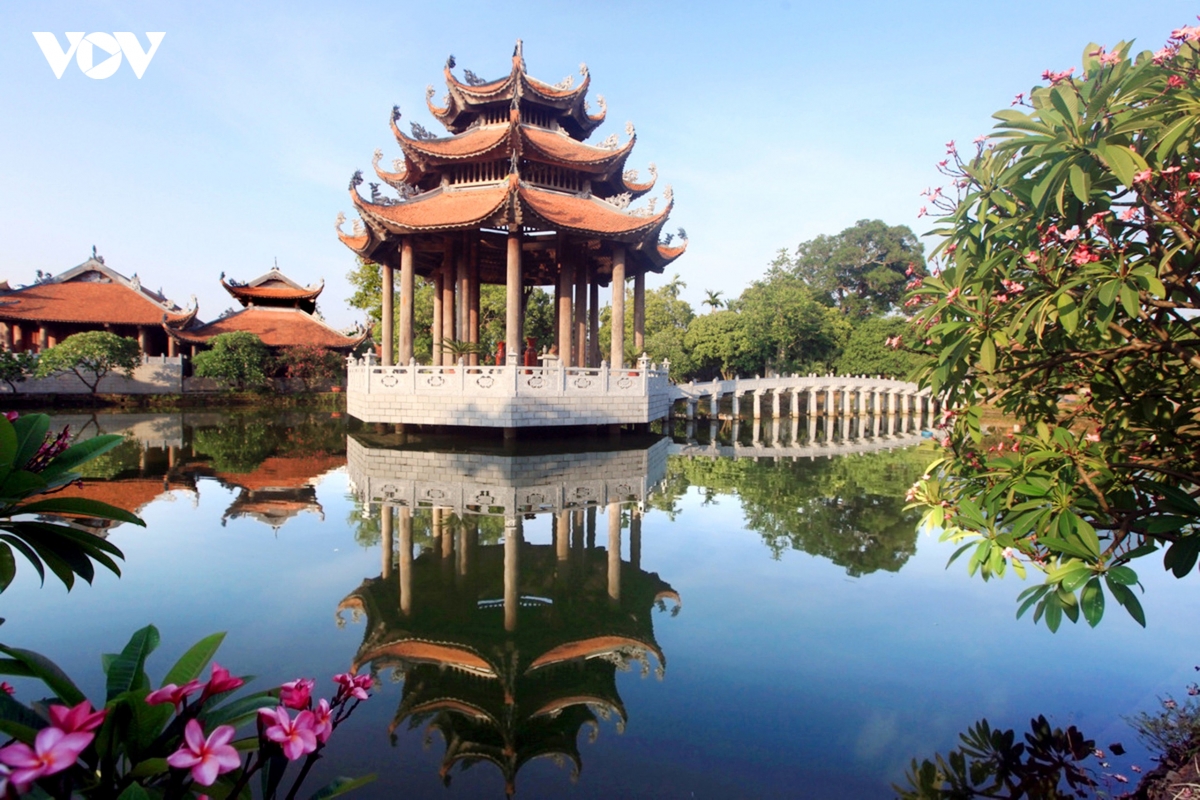 du khach lua chon hung yen lam diem den du lich van hoa tam linh dau nam moi hinh anh 4