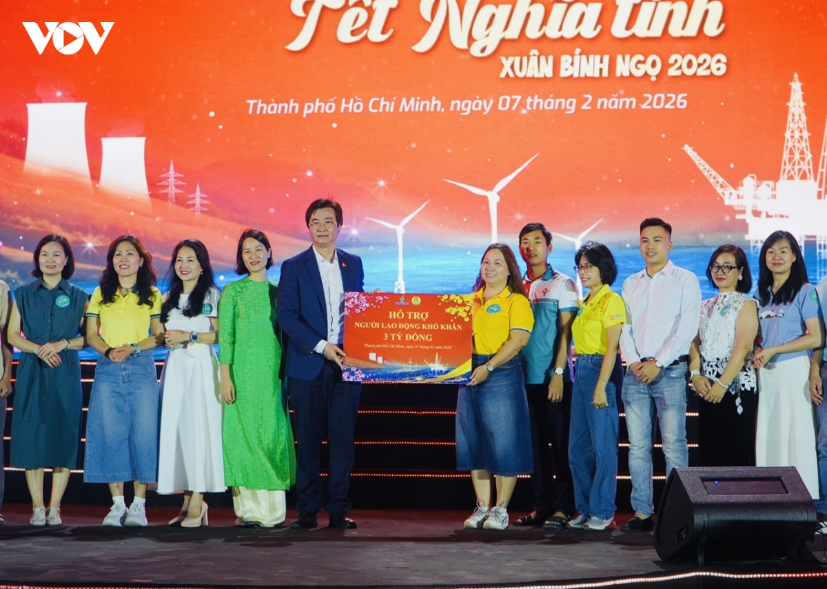 petrovietnam tang qua tet, trao 6 ty dong ung ho vi nguoi ngheo 2026 hinh anh 2