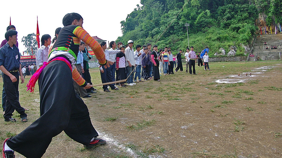 tro choi dan gian doc dao cua cac dan toc vung cao tay bac hinh anh 12