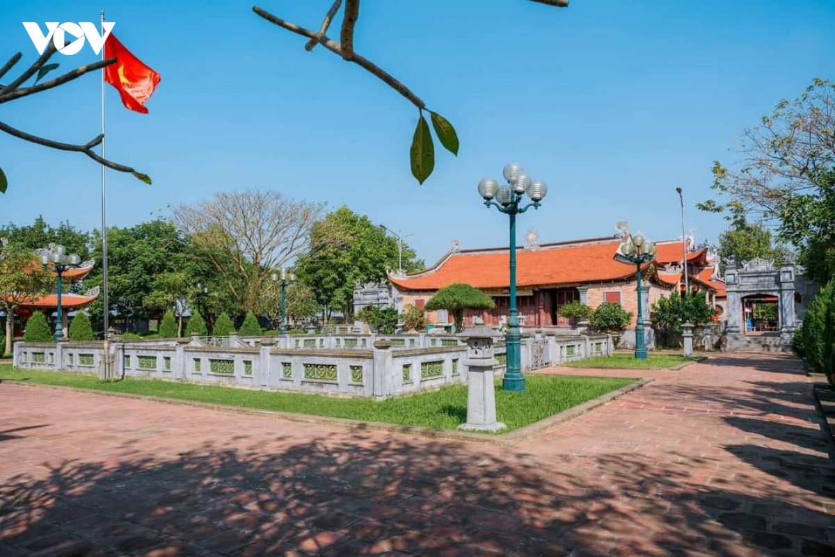 du khach lua chon hung yen lam diem den du lich van hoa tam linh dau nam moi hinh anh 2