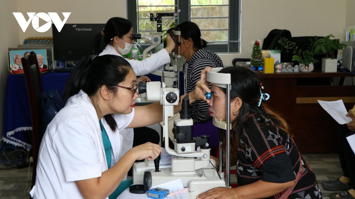 Am ap chuong trinh trao qua tet binh ngo 2026-gan ket Da nang, lan toa yeu thuong hinh anh 21