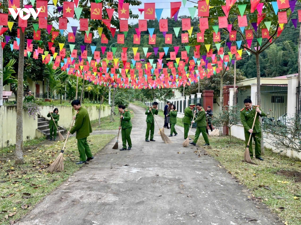 lan toa yeu thuong tu bua com nhan ai dip tet nguyen dan hinh anh 6