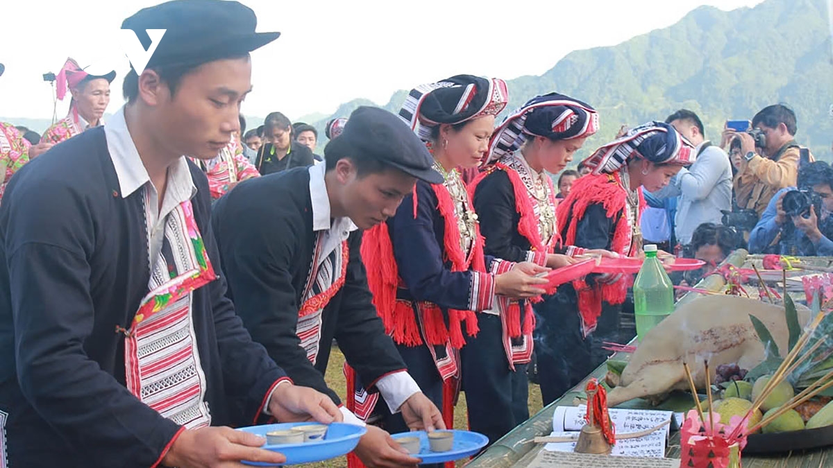 Lễ cúng Bàn Vương - Sợi dây gắn kết cộng đồng Dao đỏ