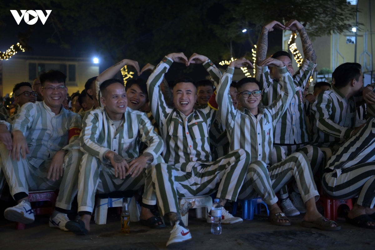 Dem dien danh cho nhung khan gia dac biet o trai giam xuan nguyen hinh anh 9