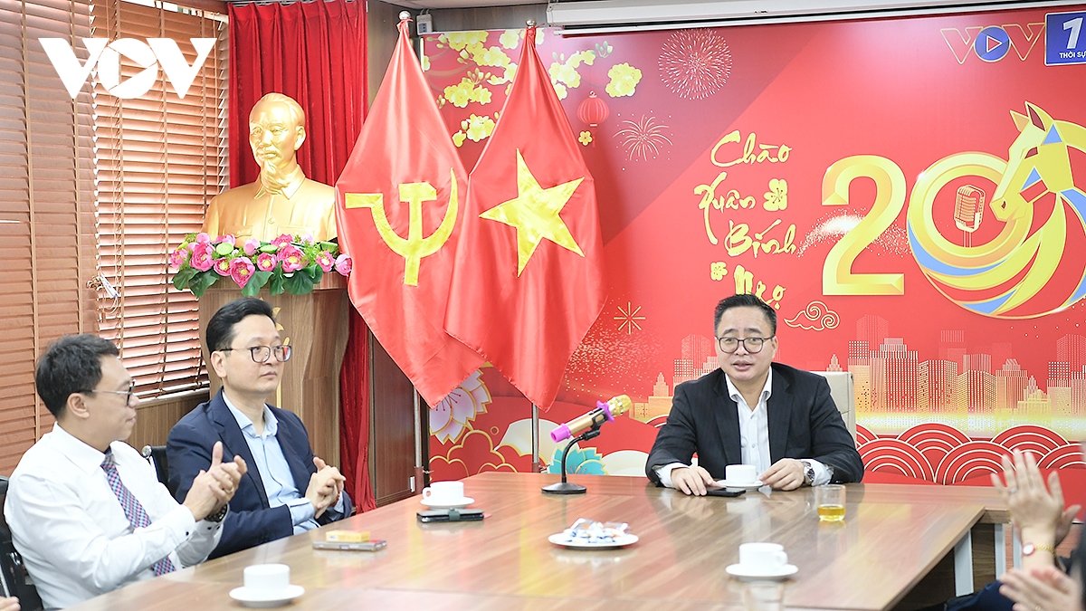 pho tgD vov pham manh hung tham, dong vien cac don vi truc san xuat chuong trinh tet hinh anh 4