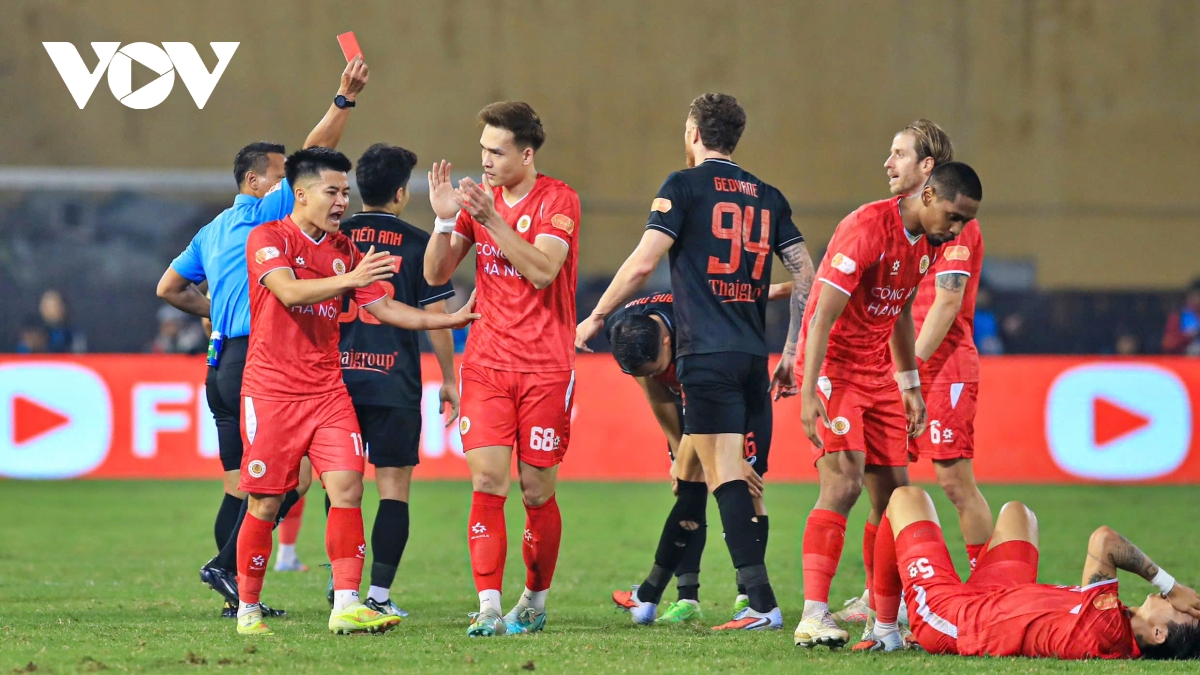 Ninh Bình trả giá đắt sau trận thua CLB CAHN ở vòng 12 V-League