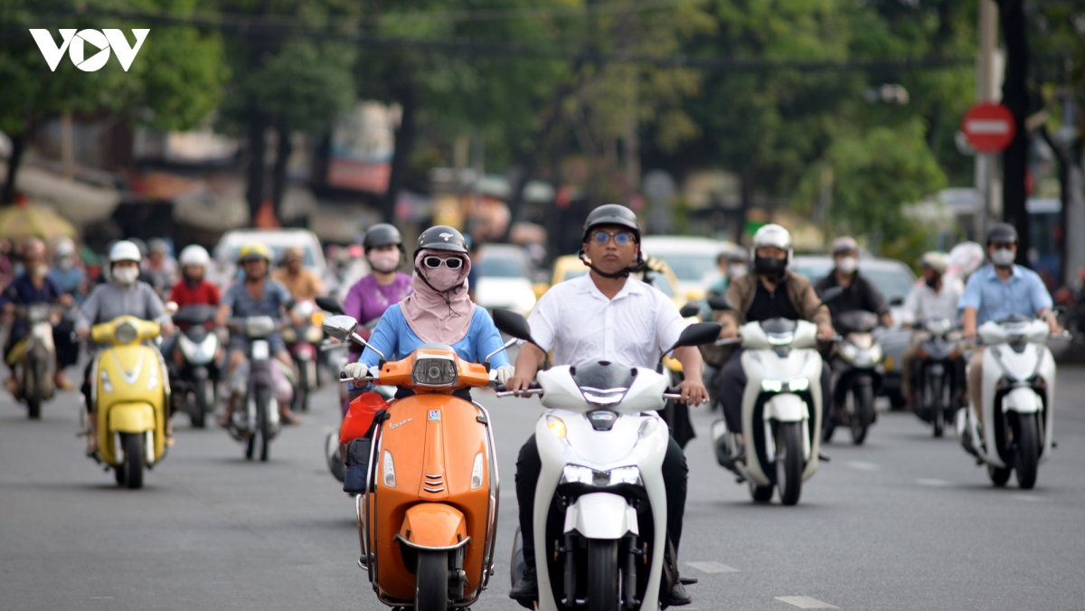 tp.hcm nhip song hoi ha tro lai, giao thong noi thong thoang, chon dong duc hinh anh 10