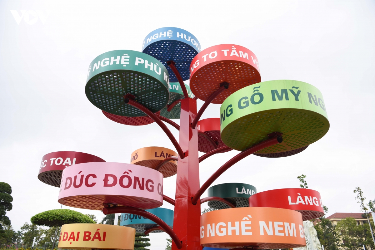 Duong hoa xuan kinh bac, bac ninh thu hut khach dip tet binh ngo 2026 hinh anh 9