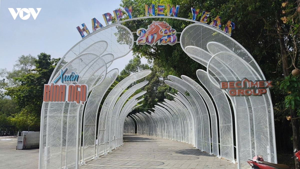 linh vat tai duong hoa thanh pho moi binh duong lo dien hinh anh 8