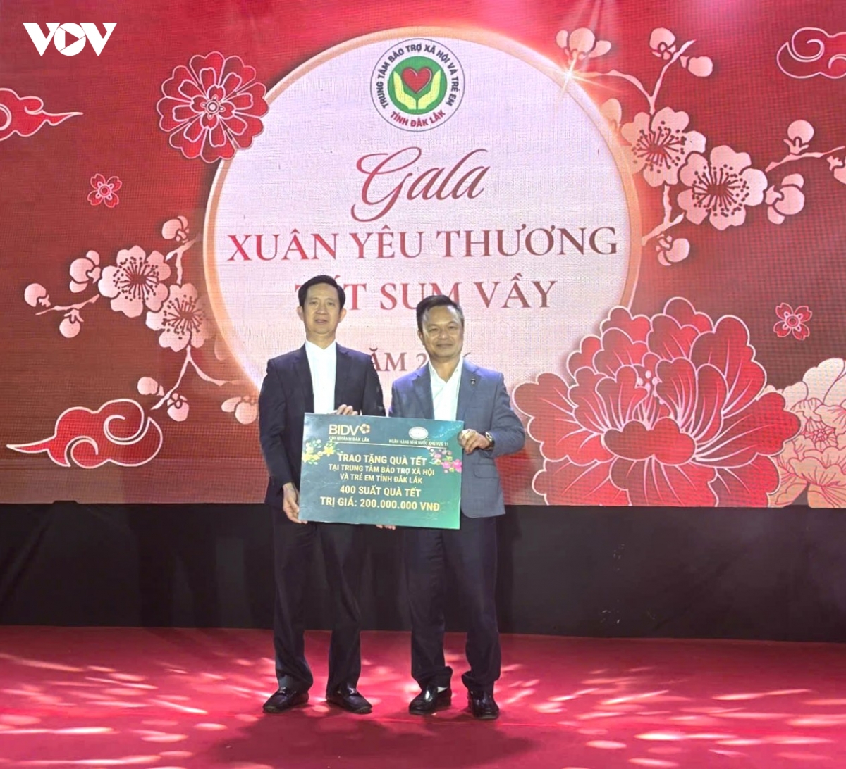 mang xuan am ap den cac doi tuong bao tro xa hoi va tre em o Dak lak hinh anh 4