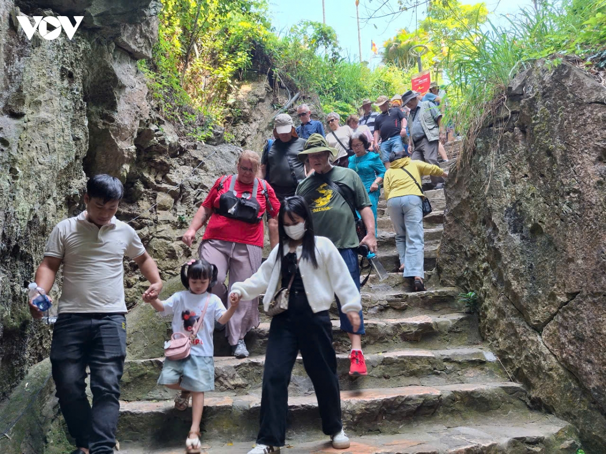 9 ngay nghi tet, Da nang don hon 1,1 trieu luot khach du lich hinh anh 4
