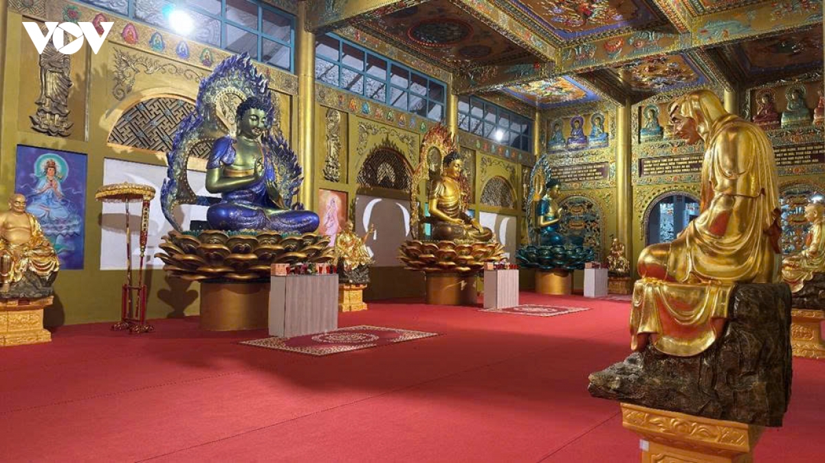chiem bai tuong phat cao 125m tai chua minh Duc, quang ngai hinh anh 9