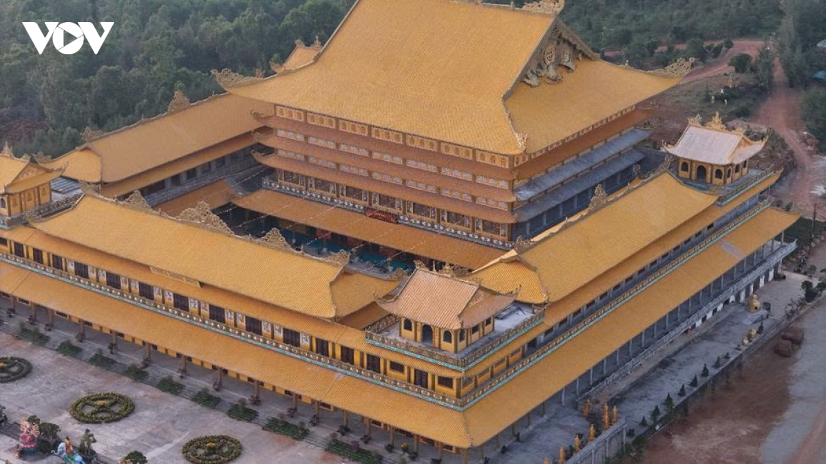 chiem bai tuong phat cao 125m tai chua minh Duc, quang ngai hinh anh 4