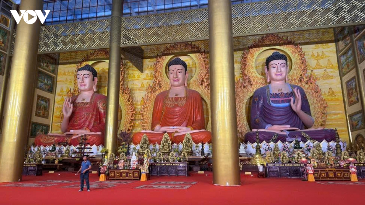 chiem bai tuong phat cao 125m tai chua minh Duc, quang ngai hinh anh 6