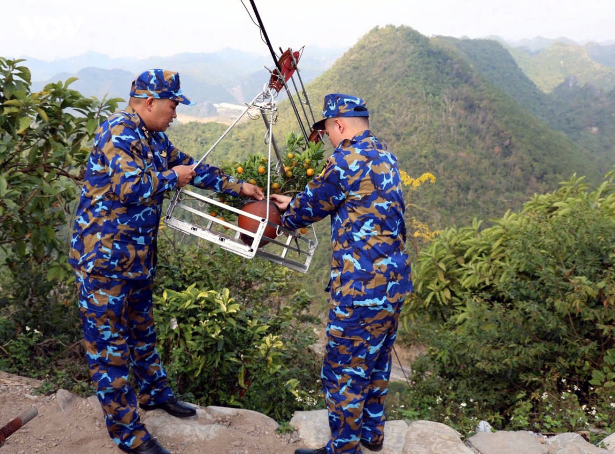 tet cua nhung nguoi linh hai quan trong may hinh anh 2