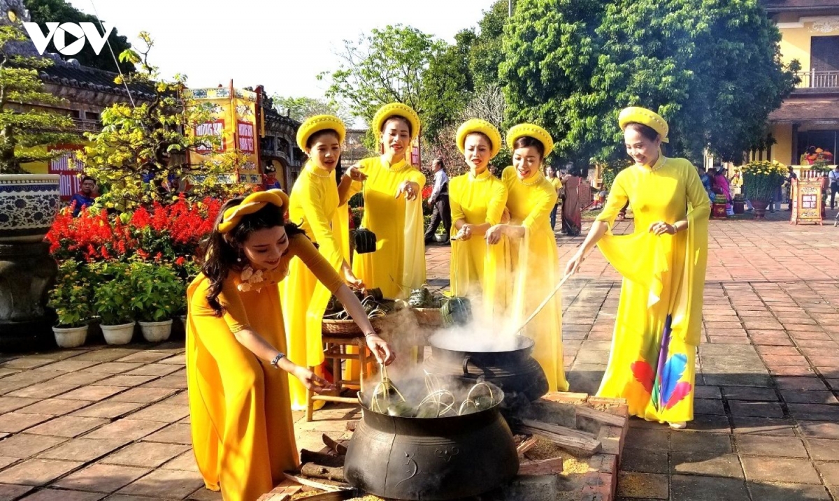 giu hon tet xua trong nep nha hue hinh anh 7