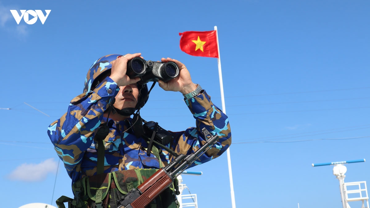 xuan san sang chien dau, giu binh yen cho to quoc ven toan ky 5 hinh anh 5
