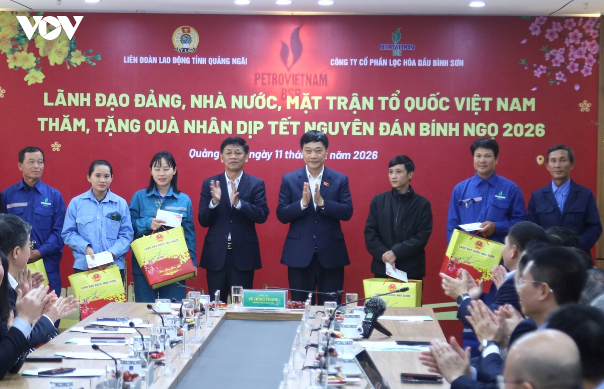 pho chu tich quoc hoi du tet sum vay - xuan on Dang tai quang ngai hinh anh 5