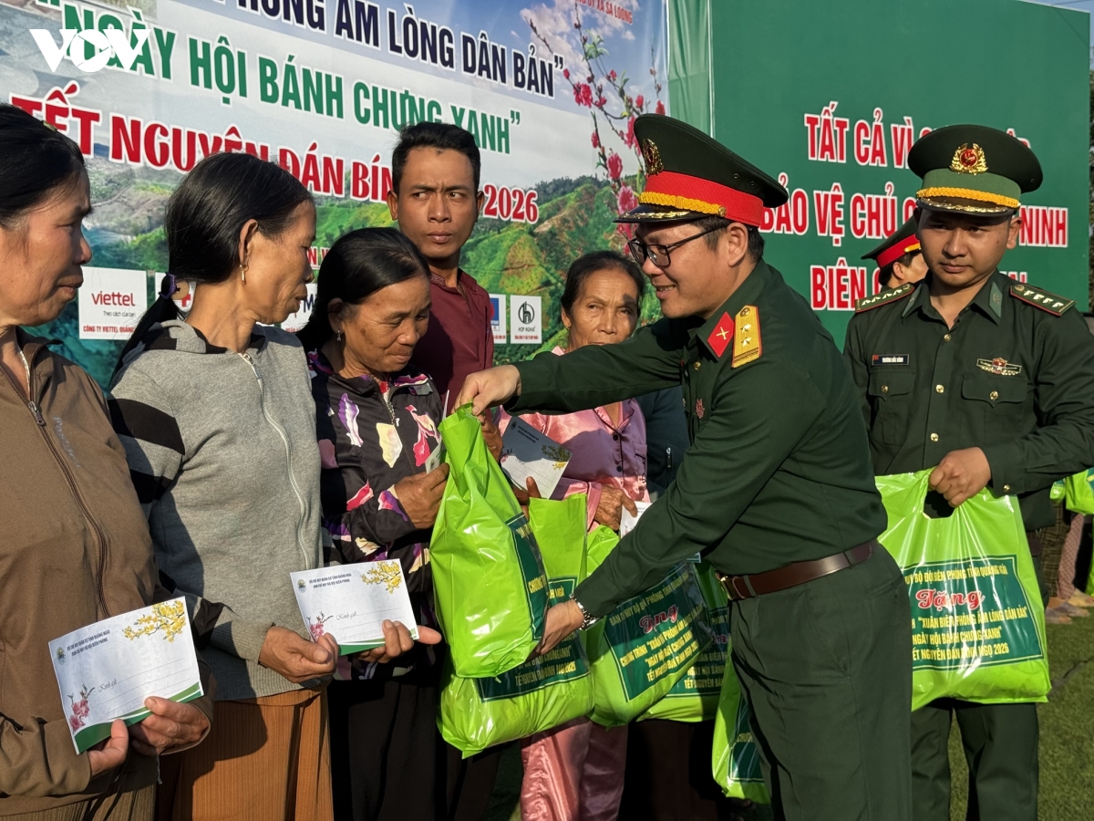 xuan bien phong - gan ket tinh quan dan noi bien gioi quang ngai hinh anh 7