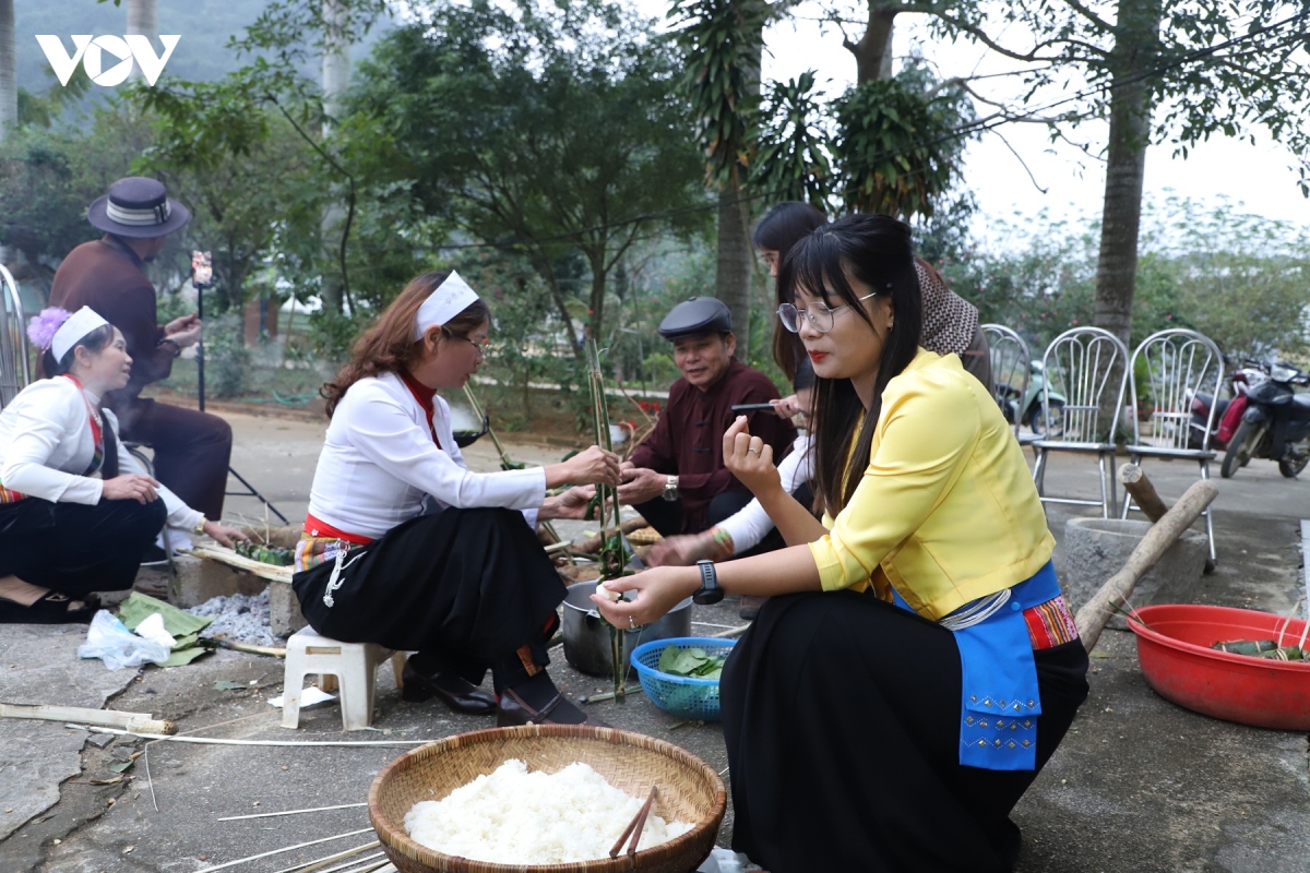 bep lua ngay xuan va mam co tet cua nguoi muong o cuc phuong, ninh binh hinh anh 13