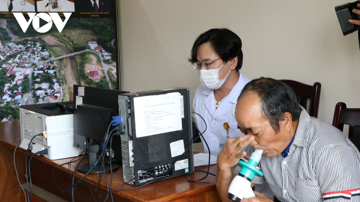 Am ap chuong trinh trao qua tet binh ngo 2026-gan ket Da nang, lan toa yeu thuong hinh anh 20