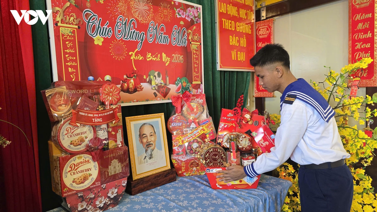 xuan san sang chien dau, giu binh yen cho to quoc ven toan ky 5 hinh anh 1
