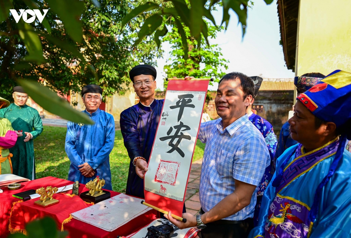 le ha neu tai Dai noi hue khep lai tet co truyen, mo dau mot nam moi binh an hinh anh 11