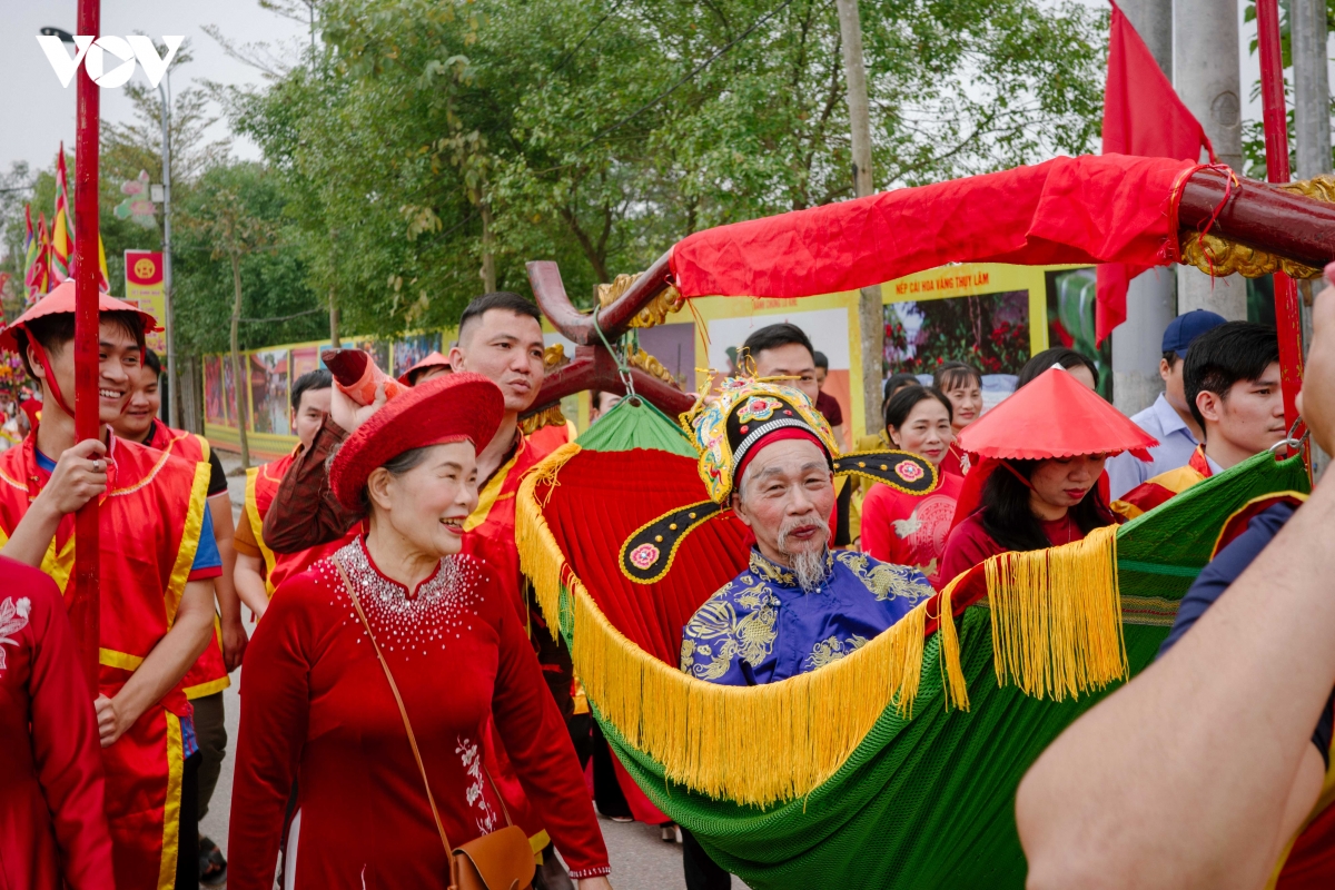 Den sai va nghi le ruoc vua song doc nhat vo nhi hinh anh 9
