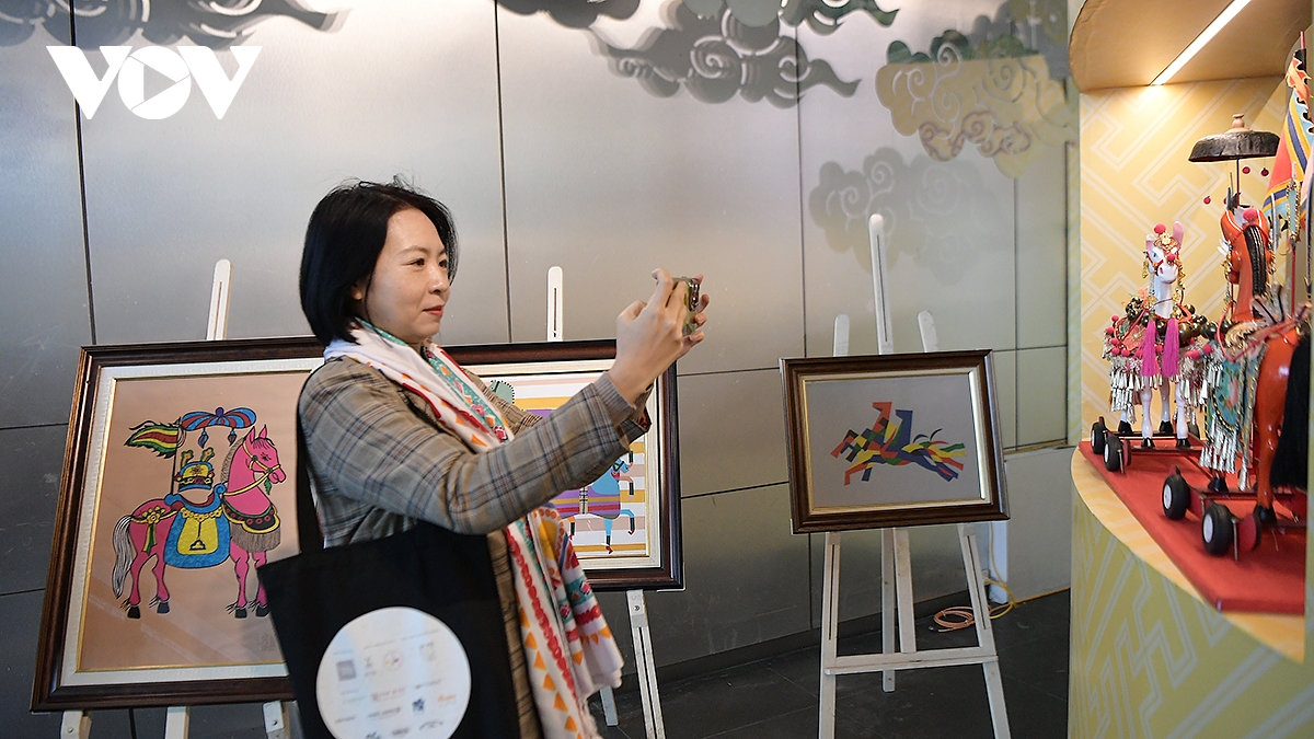 trưng bày chuyên đề long mã khai văn đón xuân bính ngọ 2026 hình ảnh 12 trung bay chuyen de long ma khai van don xuan binh ngo 2026 hinh anh 12