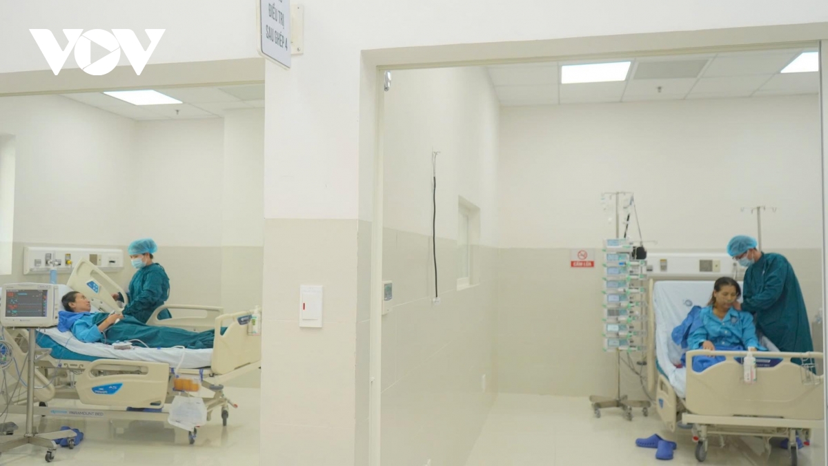 29 Tết ở bệnh viện: Mùa xuân thức cùng ca trực