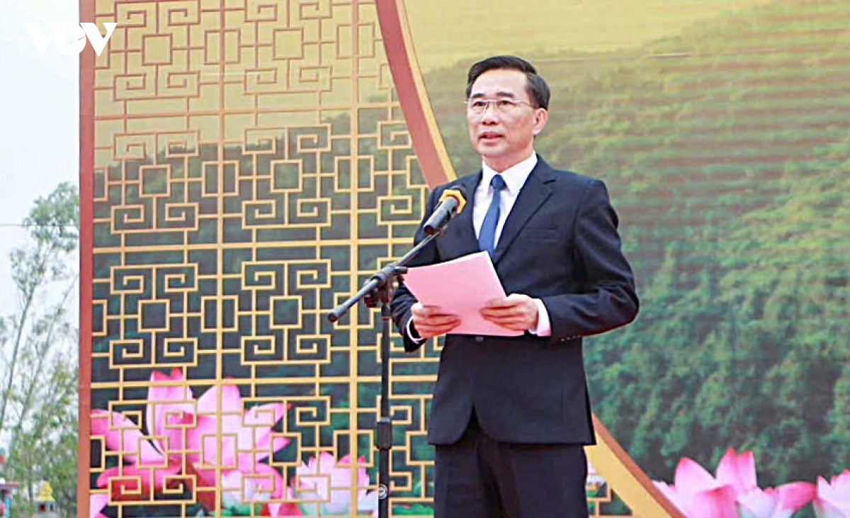 chua huong tich - ha tinh chat kin du khach ngay khai hoi hinh anh 3