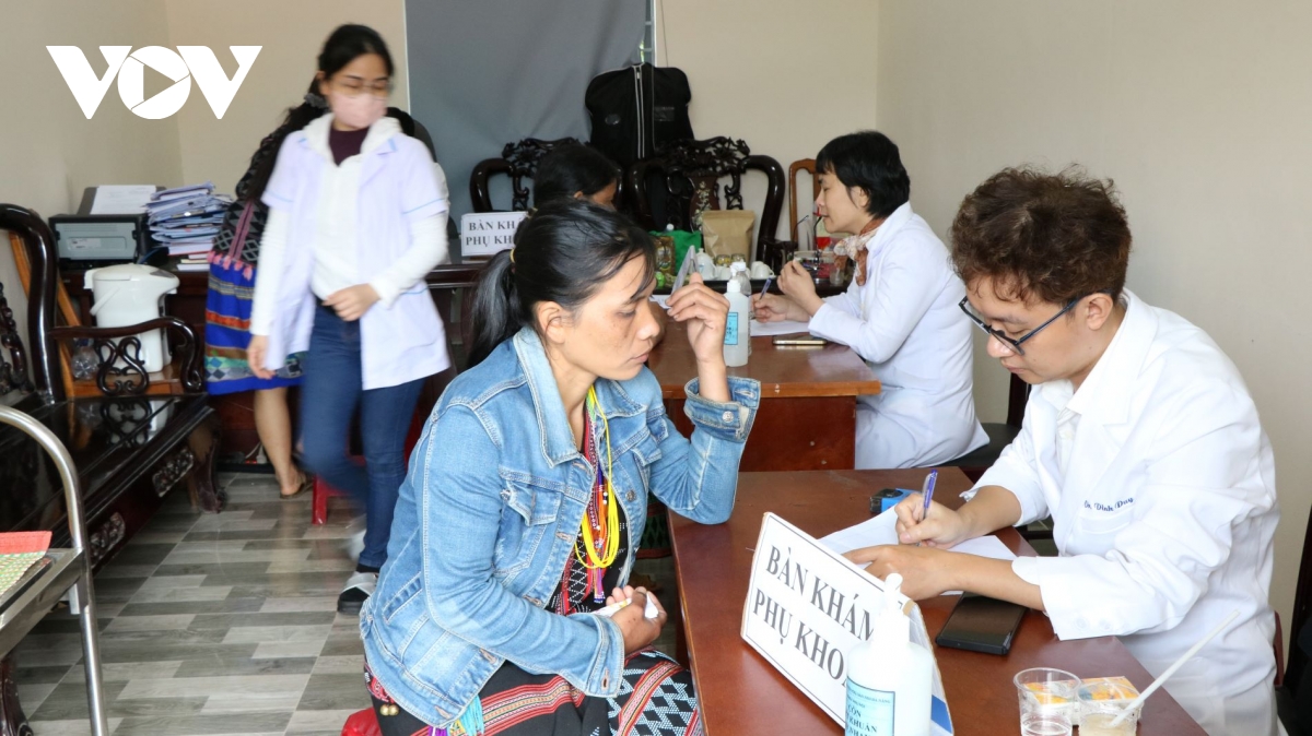 Am ap chuong trinh trao qua tet binh ngo 2026-gan ket Da nang, lan toa yeu thuong hinh anh 12