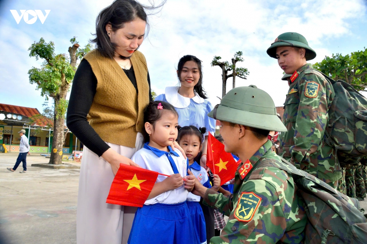 ron lu phu yen trong ban giao huong hoi sinh hinh anh 1