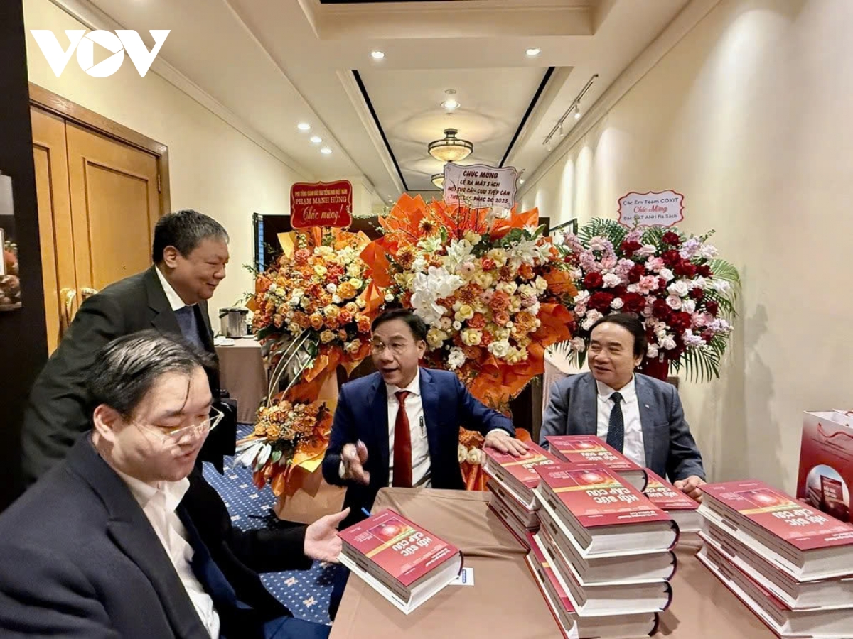 them cuon sach y khoa giup rut ngan gio vang cuu song benh nhan hinh anh 4