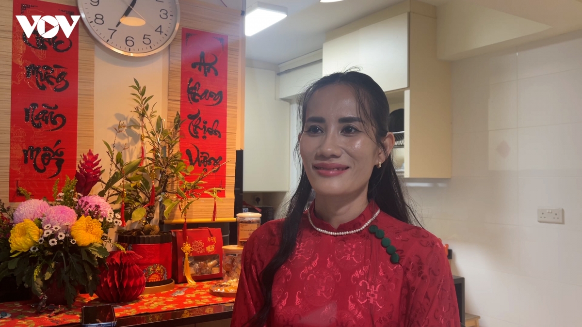  kieu bao la dai su van hoa - nguoi viet ke chuyen tet viet cho the gioi hinh anh 2
