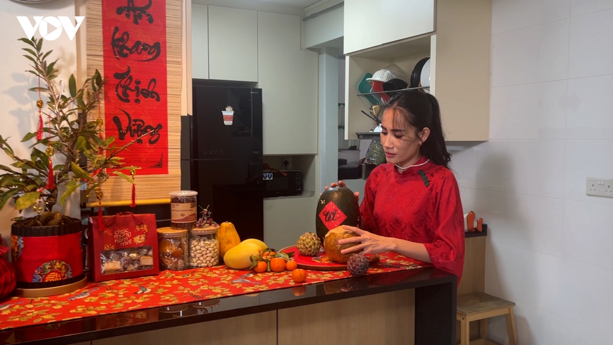  kieu bao la dai su van hoa - nguoi viet ke chuyen tet viet cho the gioi hinh anh 3