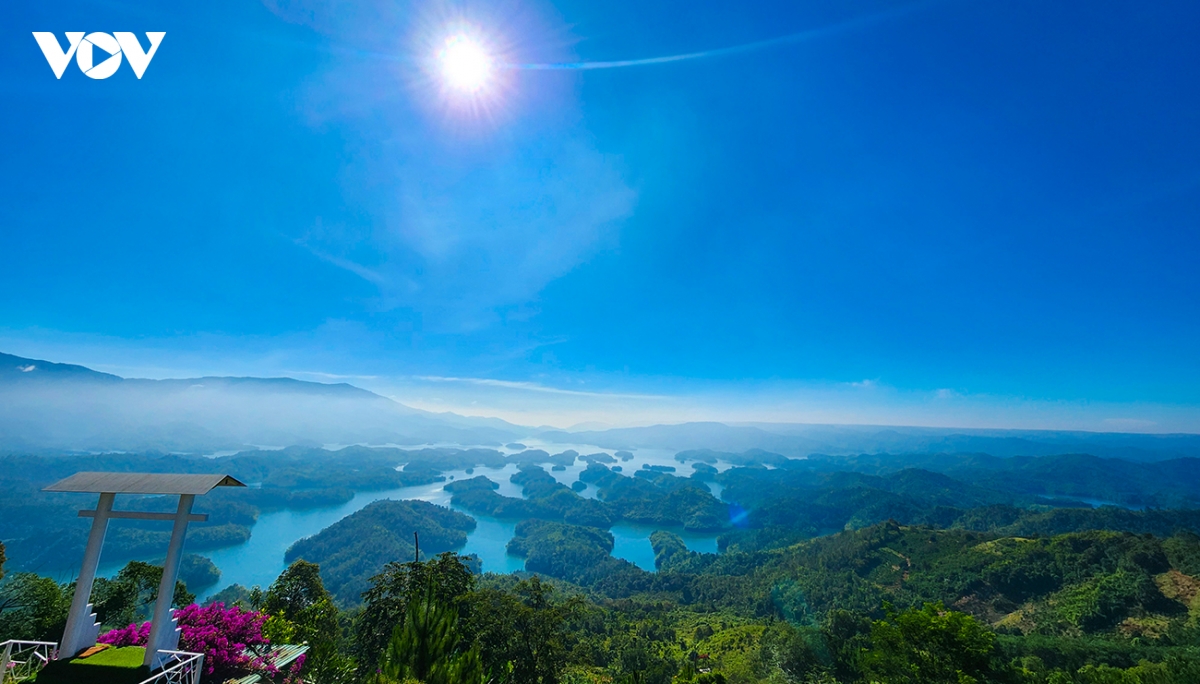 ngan ngo truoc ve dep cua ta Dung, diem den phai ghe mot lan trong doi hinh anh 5
