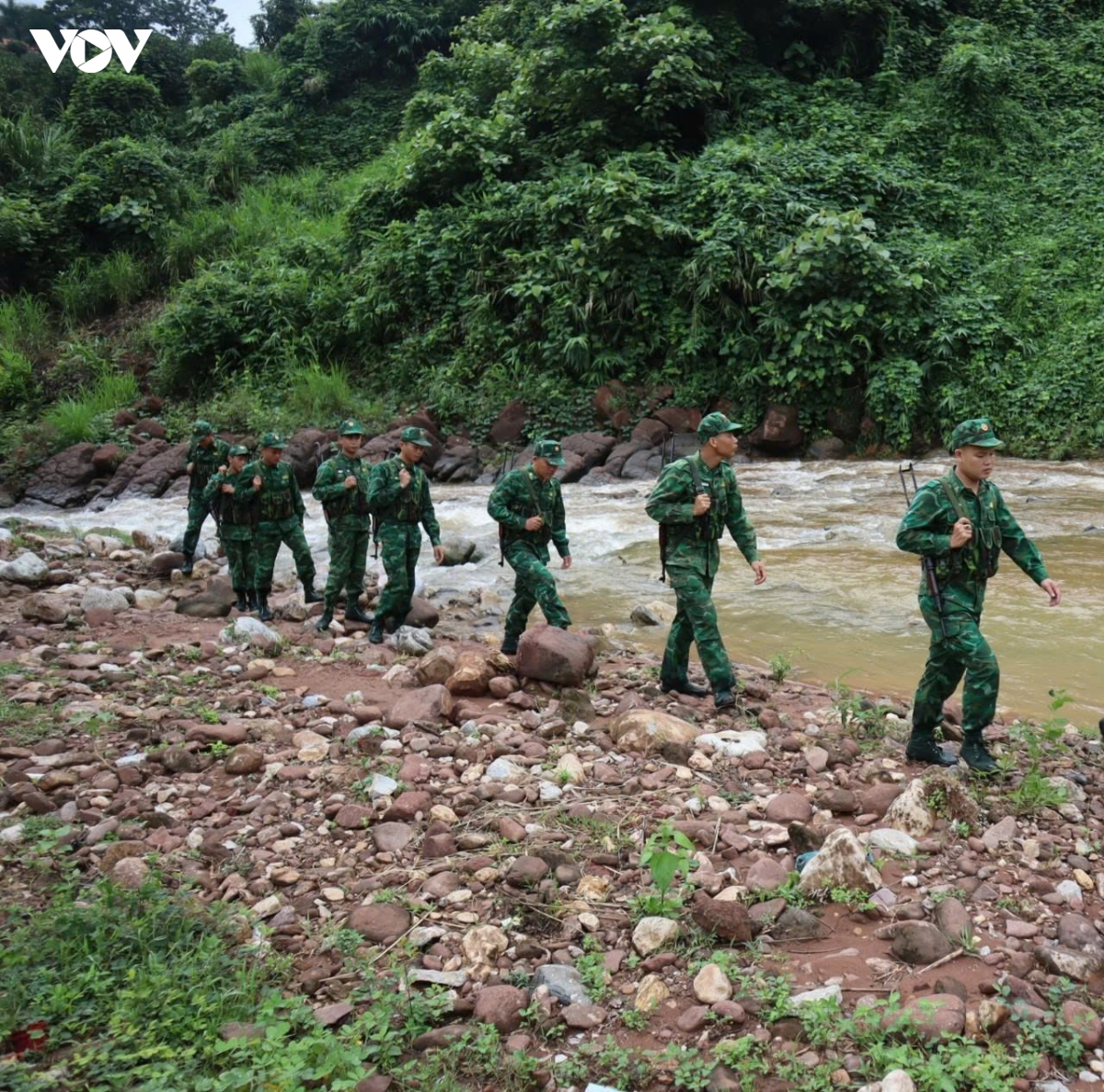 bo doi bien phong chieng son giu mua xuan binh yen noi bien cuong hinh anh 3