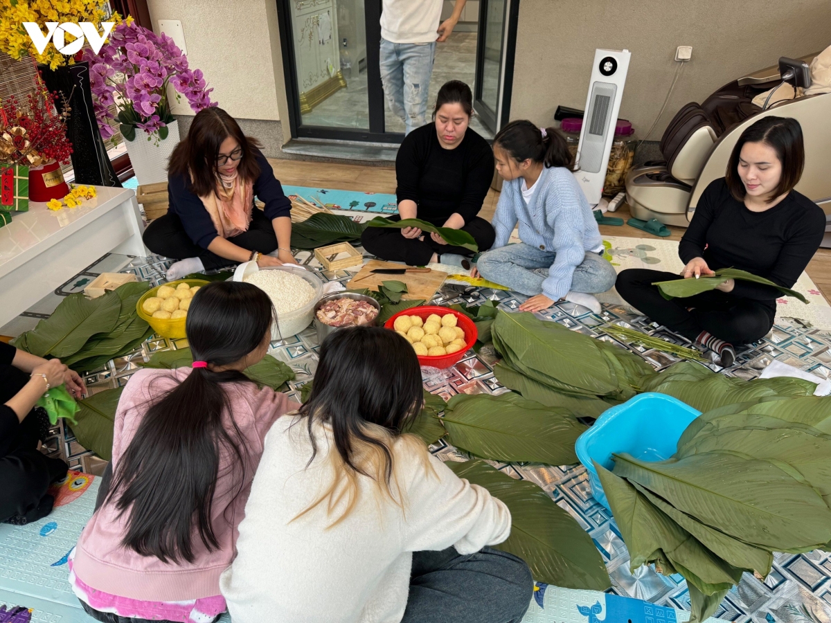 giu hon tet viet giua long chau Au hinh anh 3