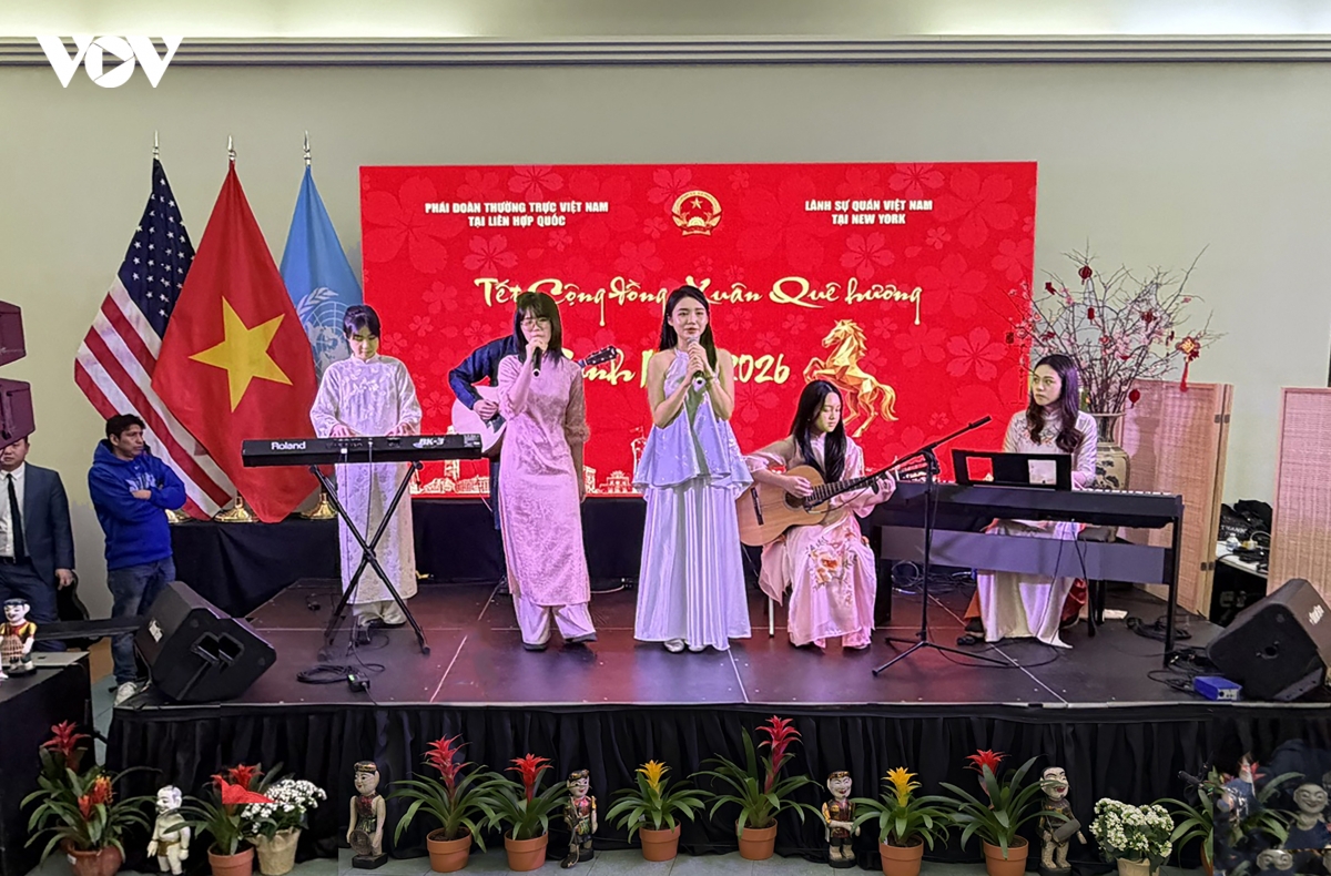 Am ap tet cong dong don xuan binh ngo 2026 tai new york, my hinh anh 4