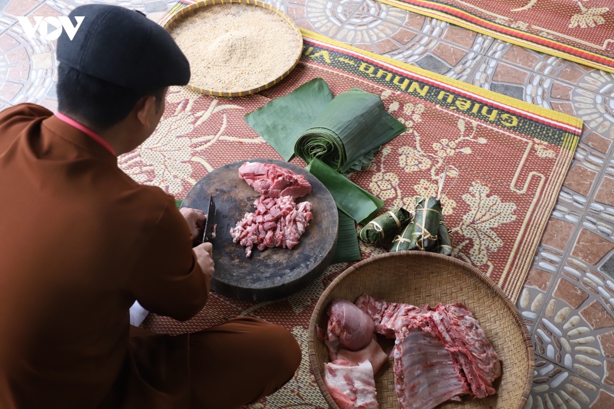 bep lua ngay xuan va mam co tet cua nguoi muong o cuc phuong, ninh binh hinh anh 3