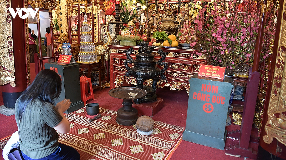 Dau xuan di le thang long tu tran, net dep van hoa lau doi cua nguoi ha noi hinh anh 16